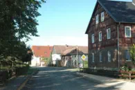 Dorfanger in der Ortsmitte