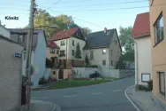 Straßenkreuzung in Richtung Kamsdorf